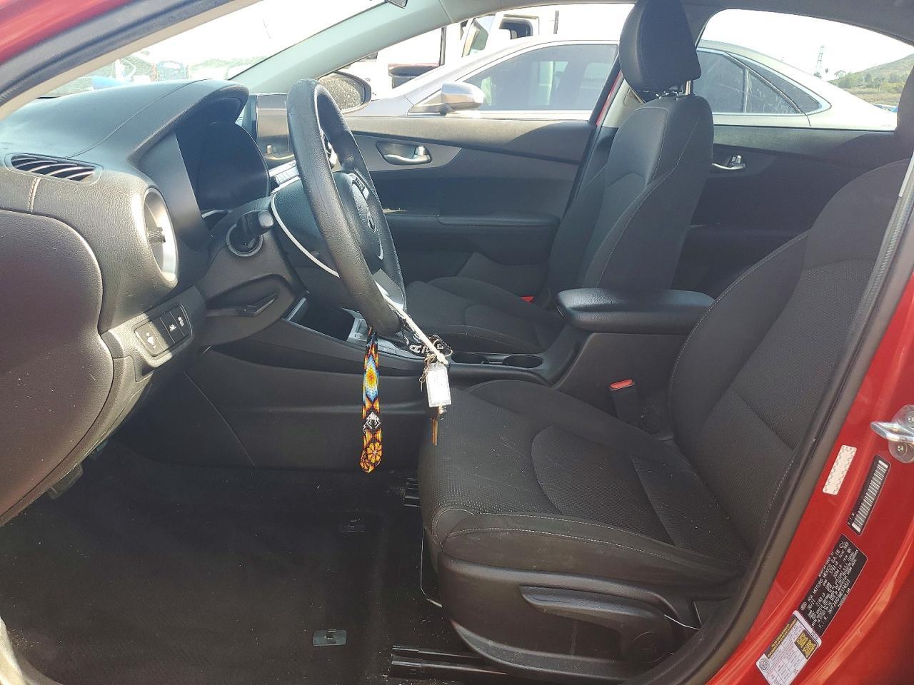 2021 Kia Forte Lxs - zdjęcie 7