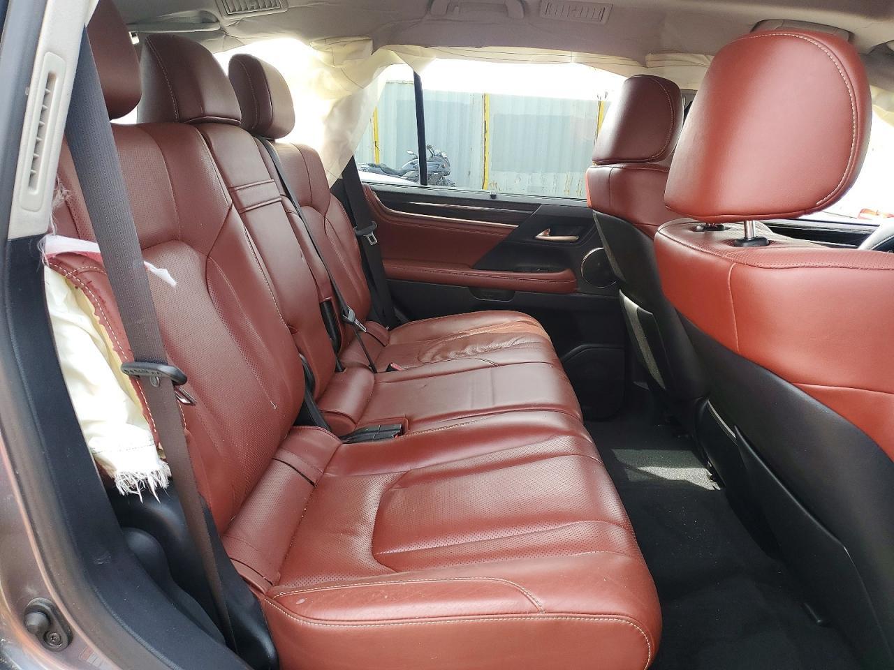 2019 Lexus Lx 570 Three-Row - zdjęcie 11