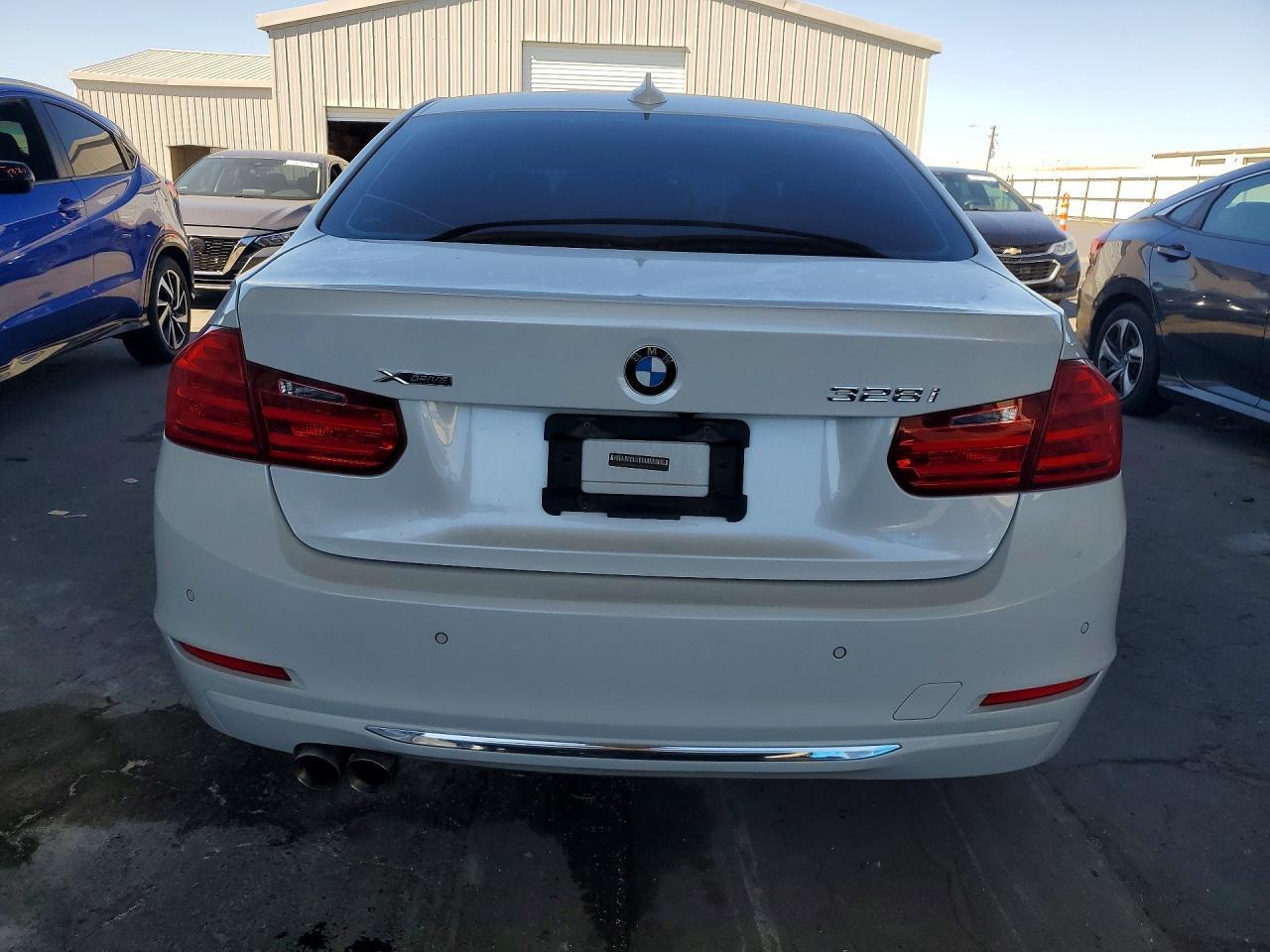 2015 BMW 328I - zdjęcie 6