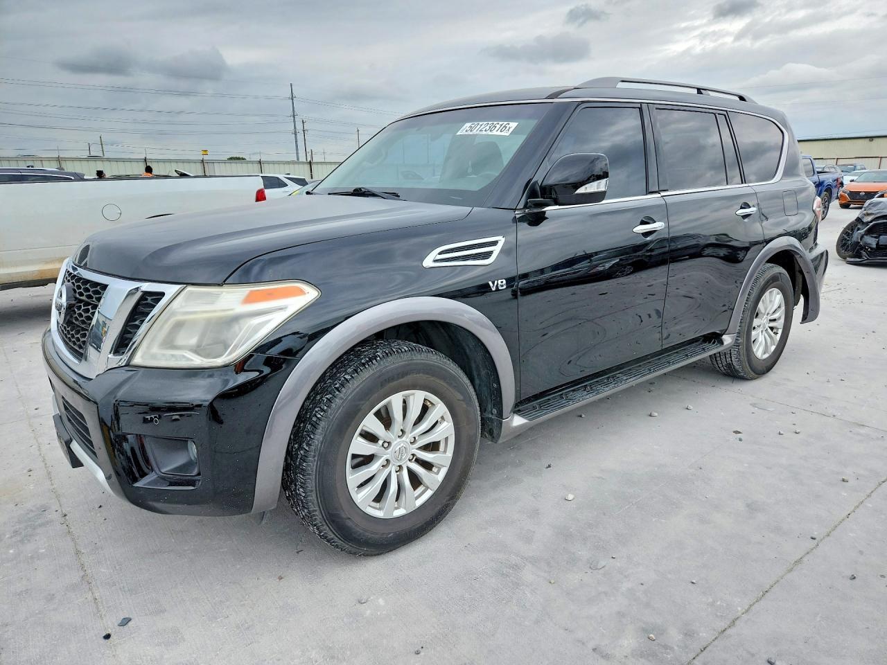 2017 Nissan Armada Sv - zdjęcie główne