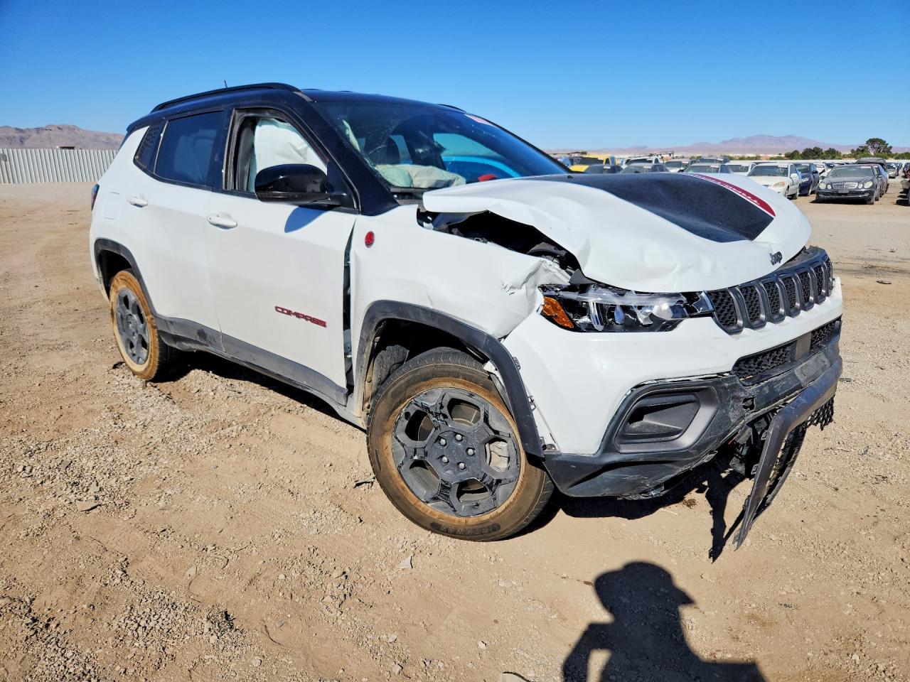 2023 Jeep Compass Trailhawk - zdjęcie 4