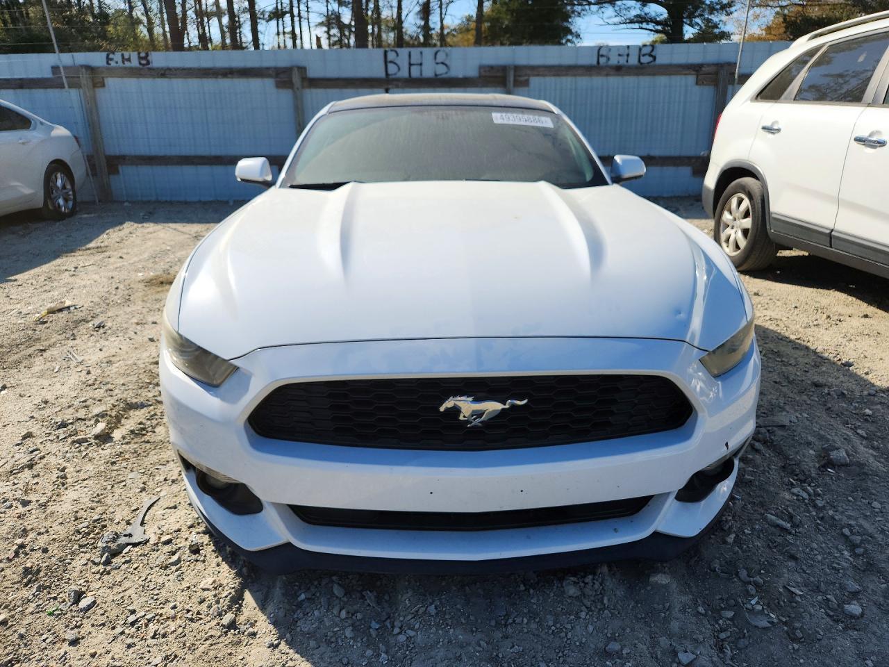 2015 Ford Mustang - zdjęcie 5