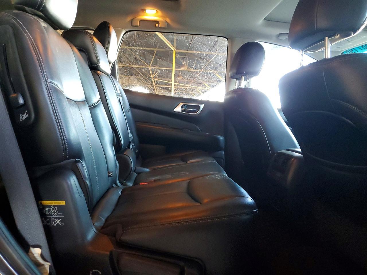 2017 Nissan Pathfinder Sl - zdjęcie 11