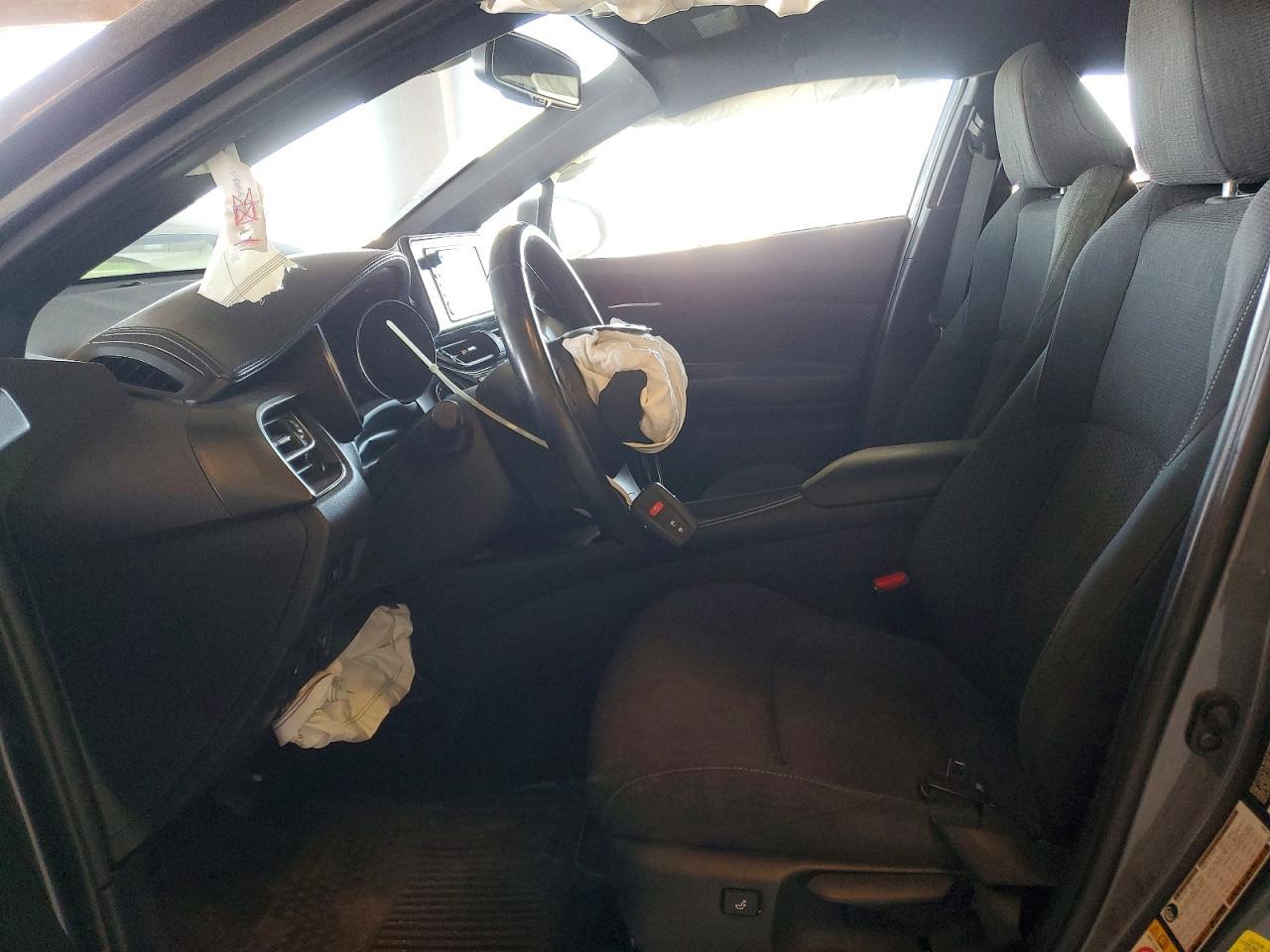 2018 Toyota C-Hr Xle Premium - zdjęcie 7