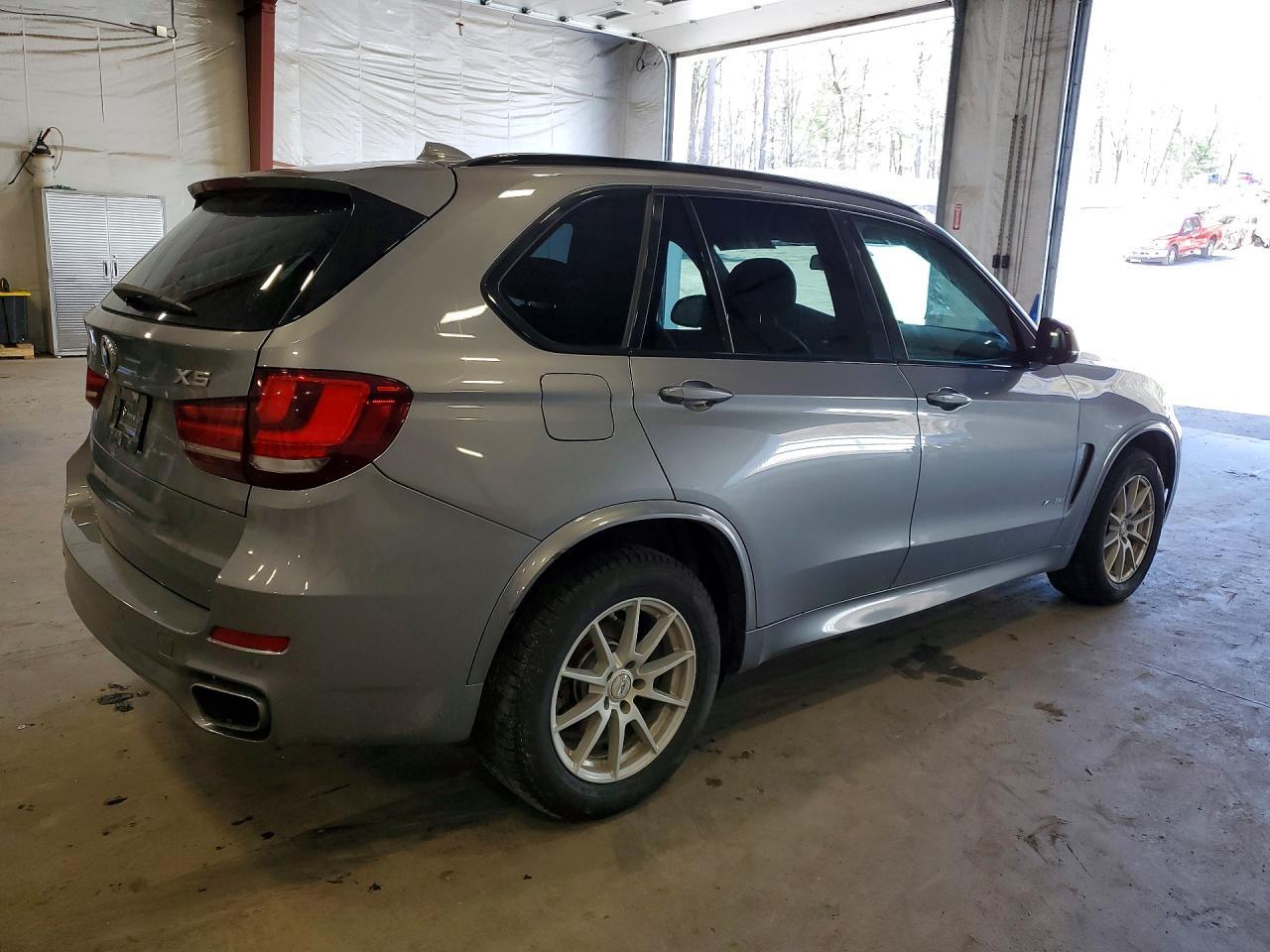 2017 BMW X5 xDrive35I - zdjęcie 3
