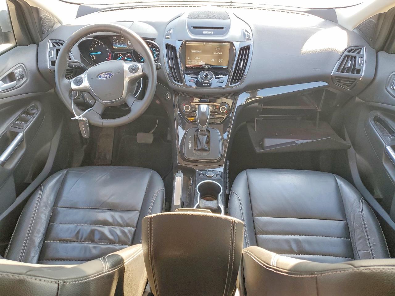 2015 Ford Escape Titanium - zdjęcie 8