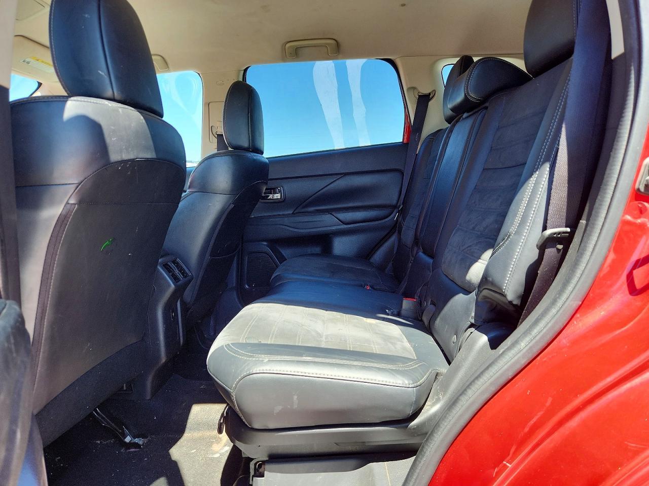 2019 Mitsubishi Outlander Se - zdjęcie 11