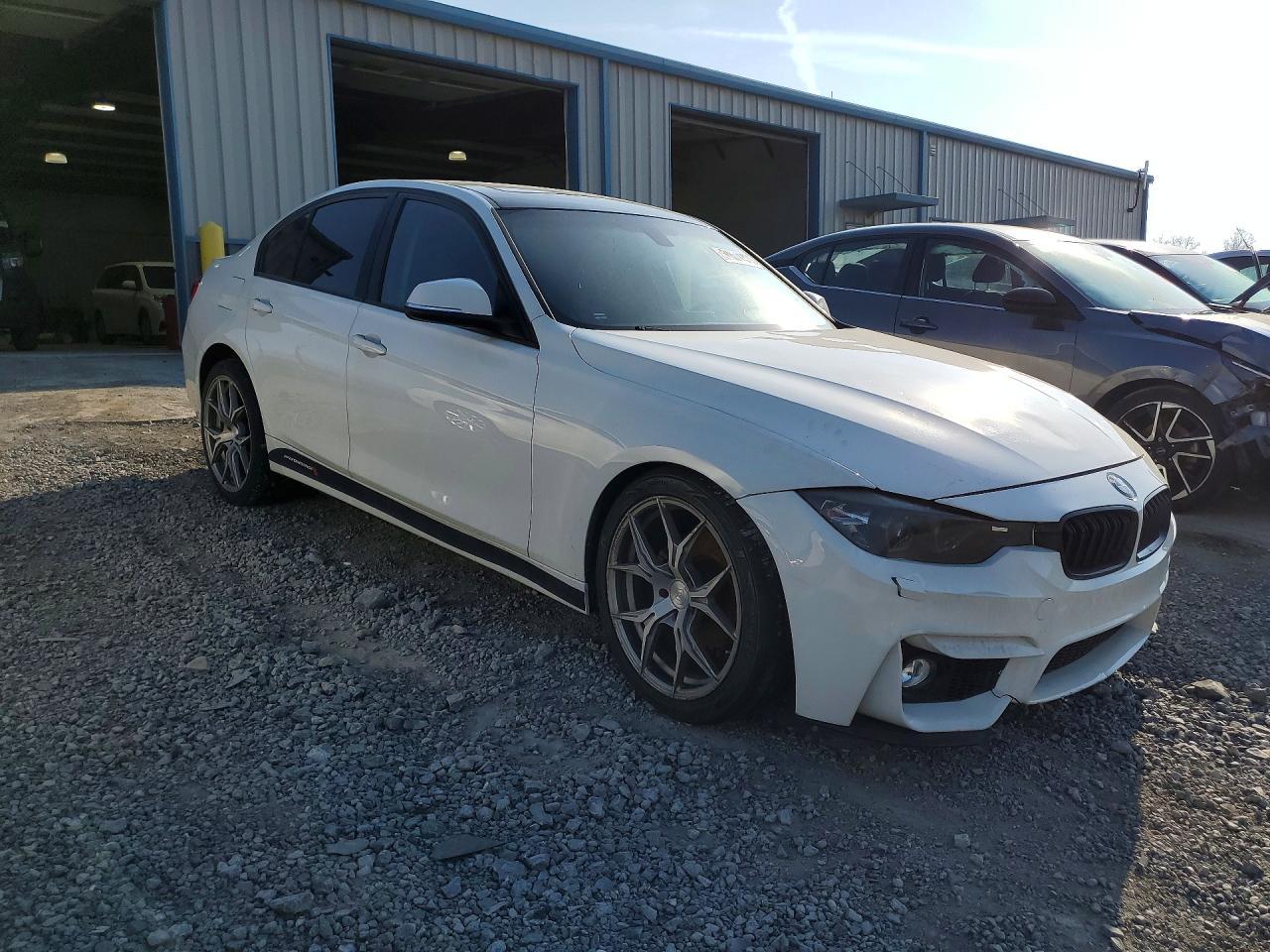 BMW Seria 3 - zdjęcie 4