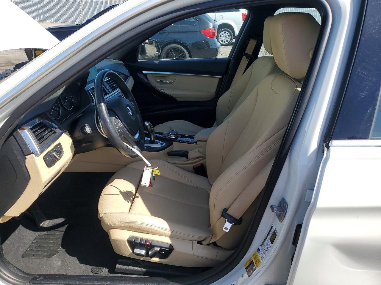 2018 BMW 330E - zdjęcie 7