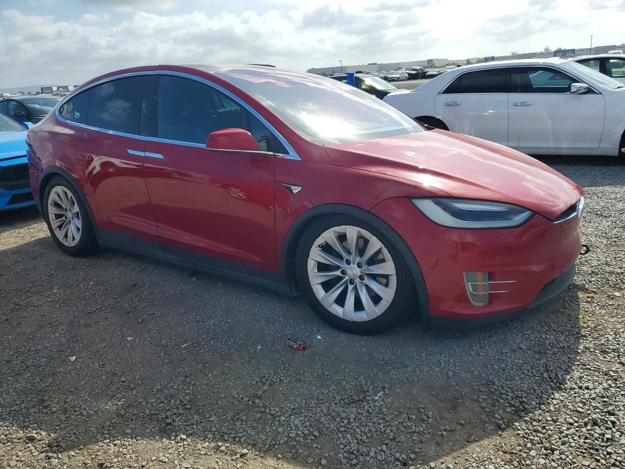 2017 Tesla Model X - zdjęcie 4