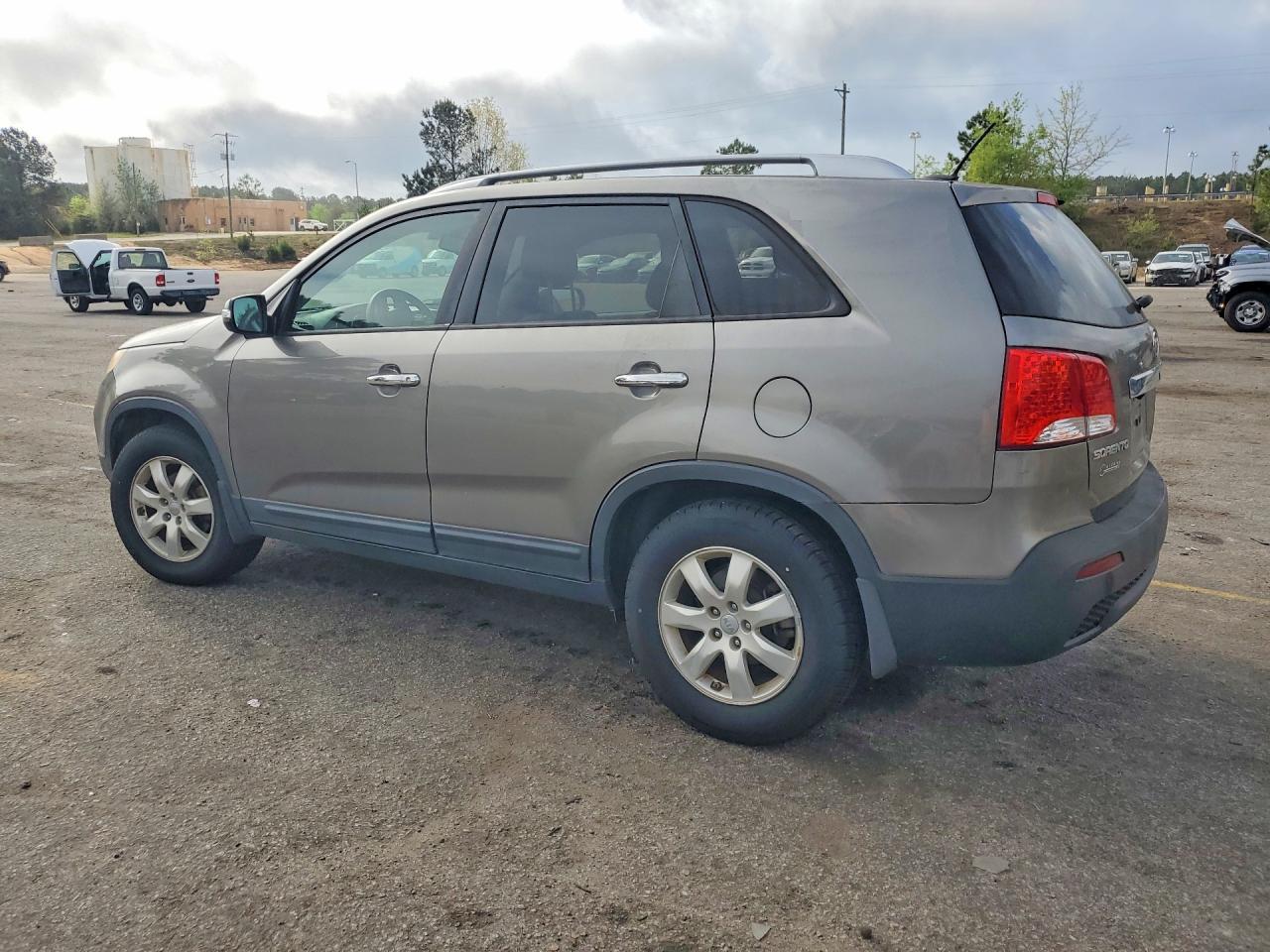 2013 Kia Sorento Lx - zdjęcie 2