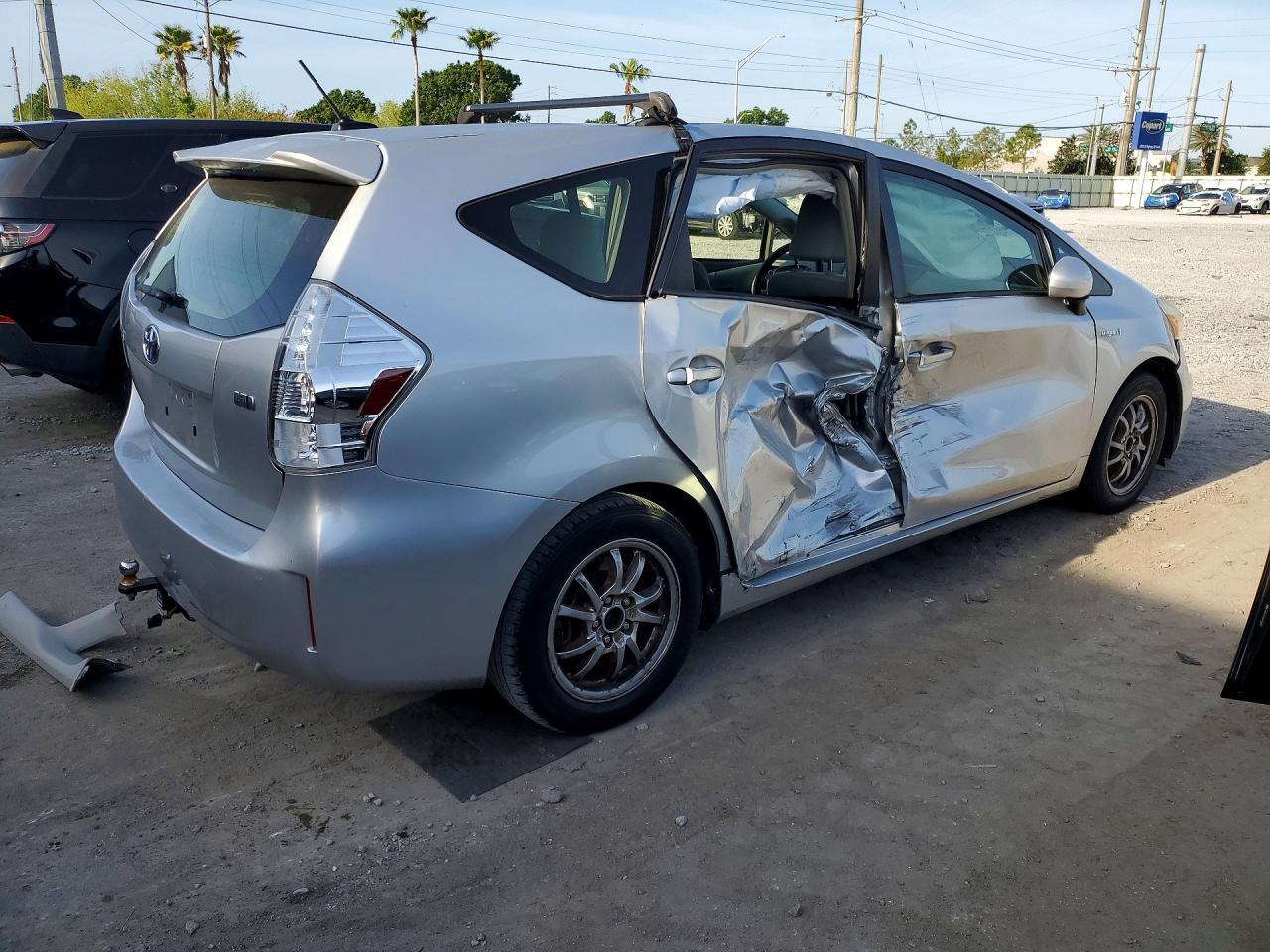 2014 Toyota Prius V Three - zdjęcie 3