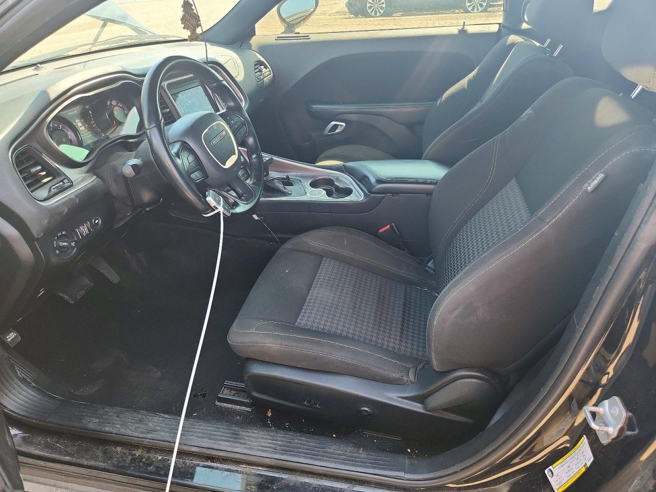 2021 Dodge Challenger Sxt - zdjęcie 7