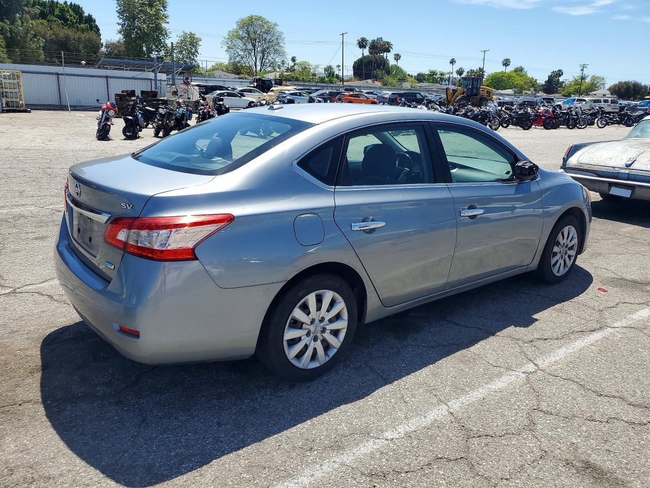 2013 Nissan Sentra S - zdjęcie 5