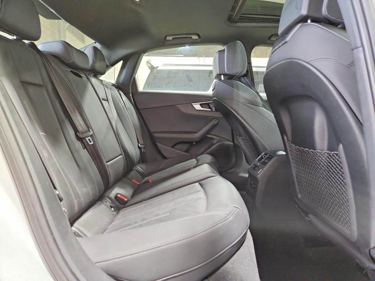 2022 Audi A4 Premium Plus 45 - zdjęcie 10
