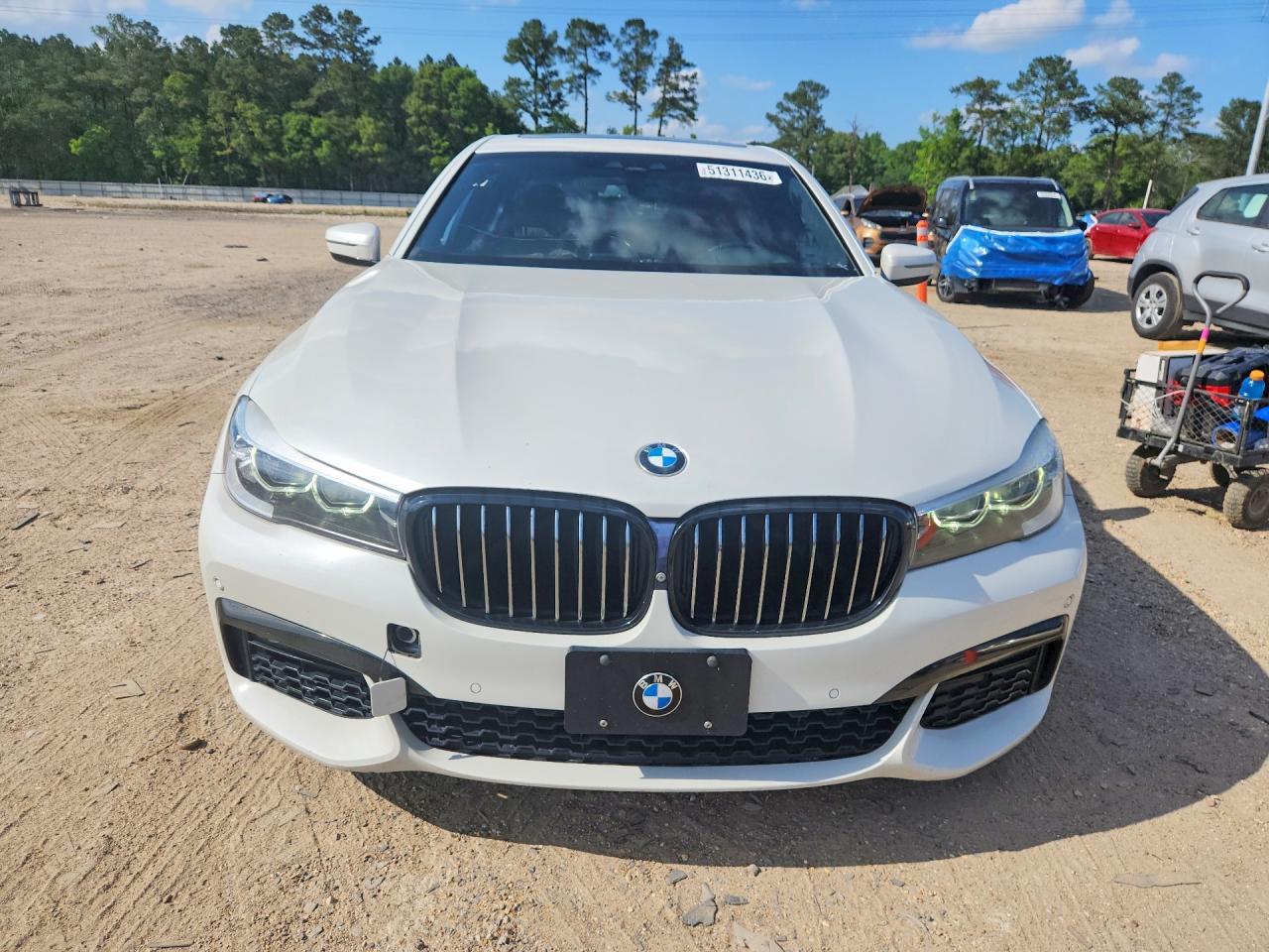 2019 BMW 740 I - zdjęcie 5