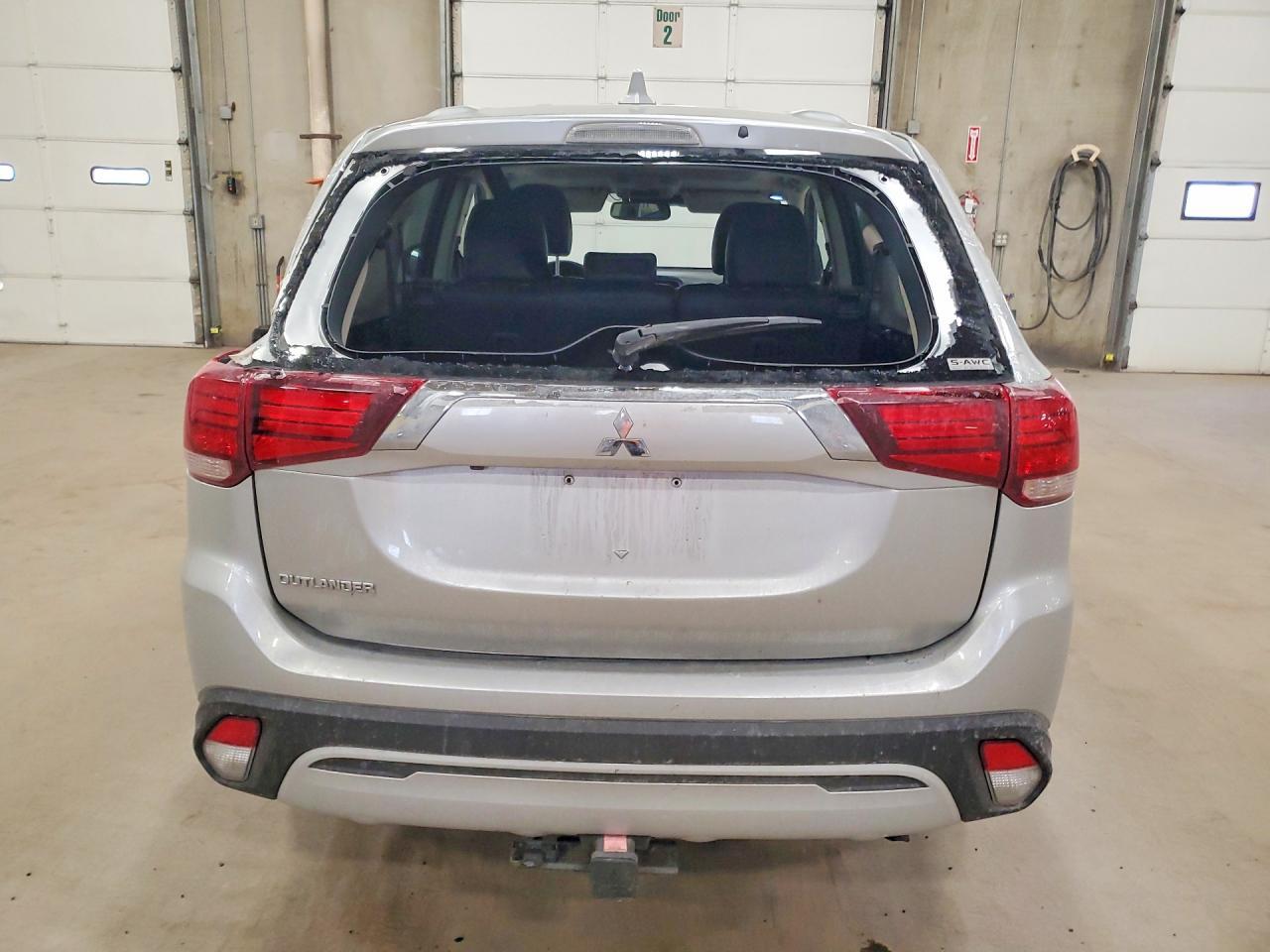 2020 Mitsubishi Outlander Se - zdjęcie 6