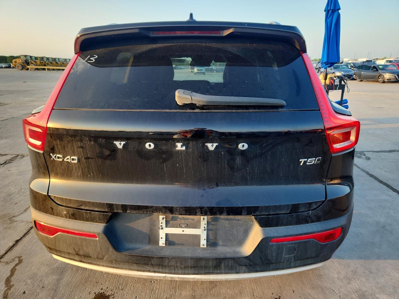 2019 Volvo Xc40 T5 Momentum - zdjęcie 6
