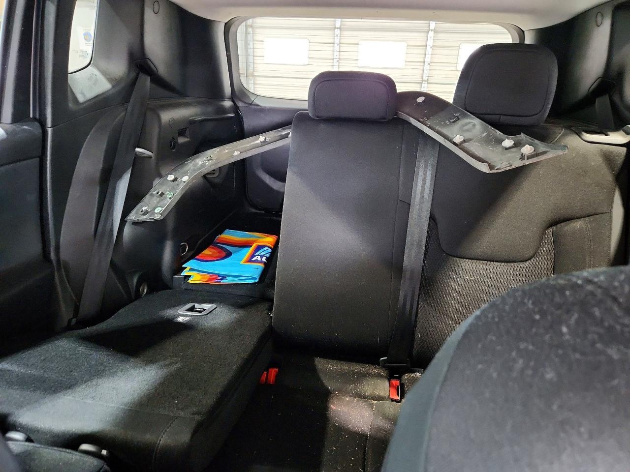 2020 Jeep Renegade Latitude - zdjęcie 10