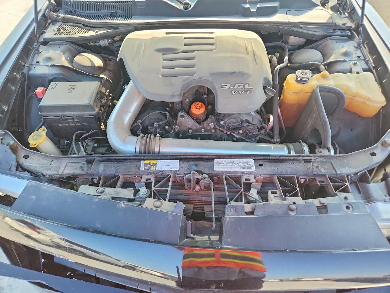 2014 Dodge Challenger Sxt - zdjęcie 11