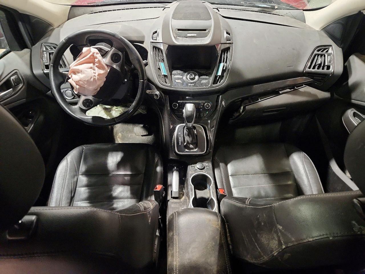 2014 Ford Escape Titanium - zdjęcie 8