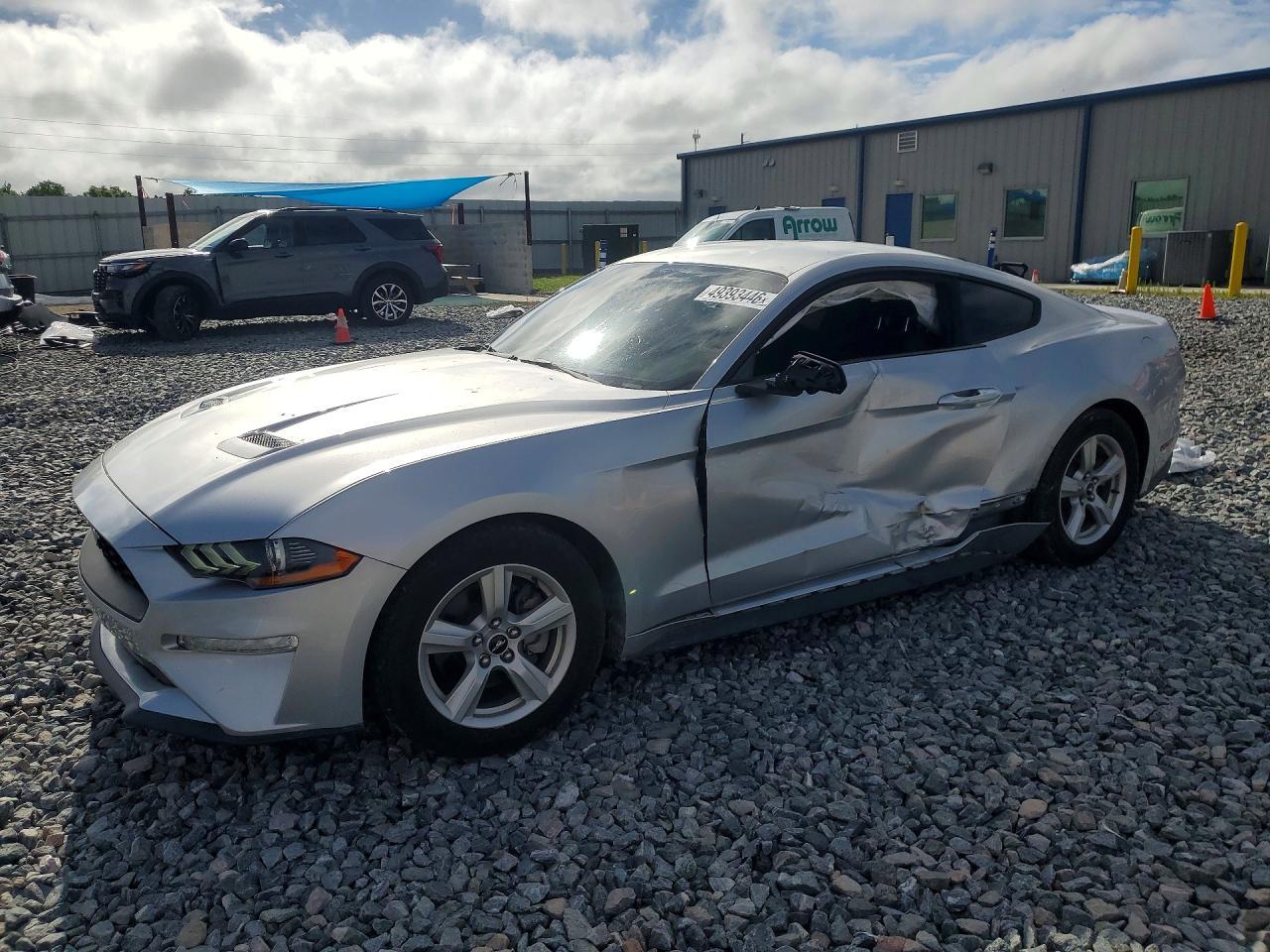 2019 Ford Mustang - zdjęcie główne