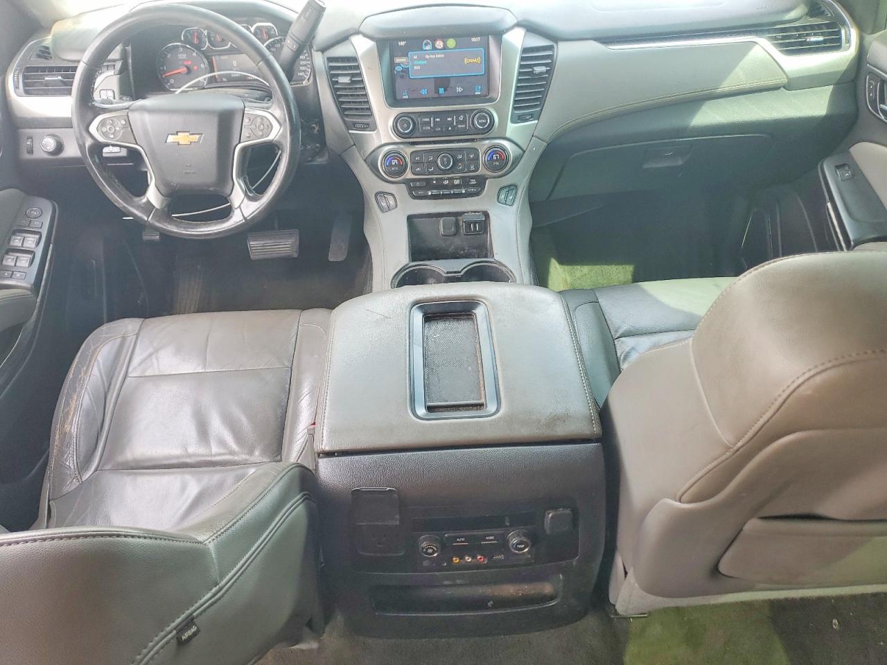 2015 Chevrolet Suburban C1500 Lt - zdjęcie 8