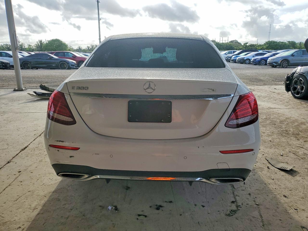 2019 Mercedes-Benz E 300 - zdjęcie 6