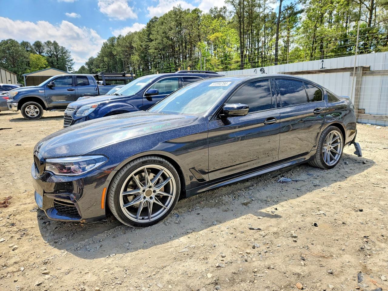 2019 BMW 540 Xi - zdjęcie główne