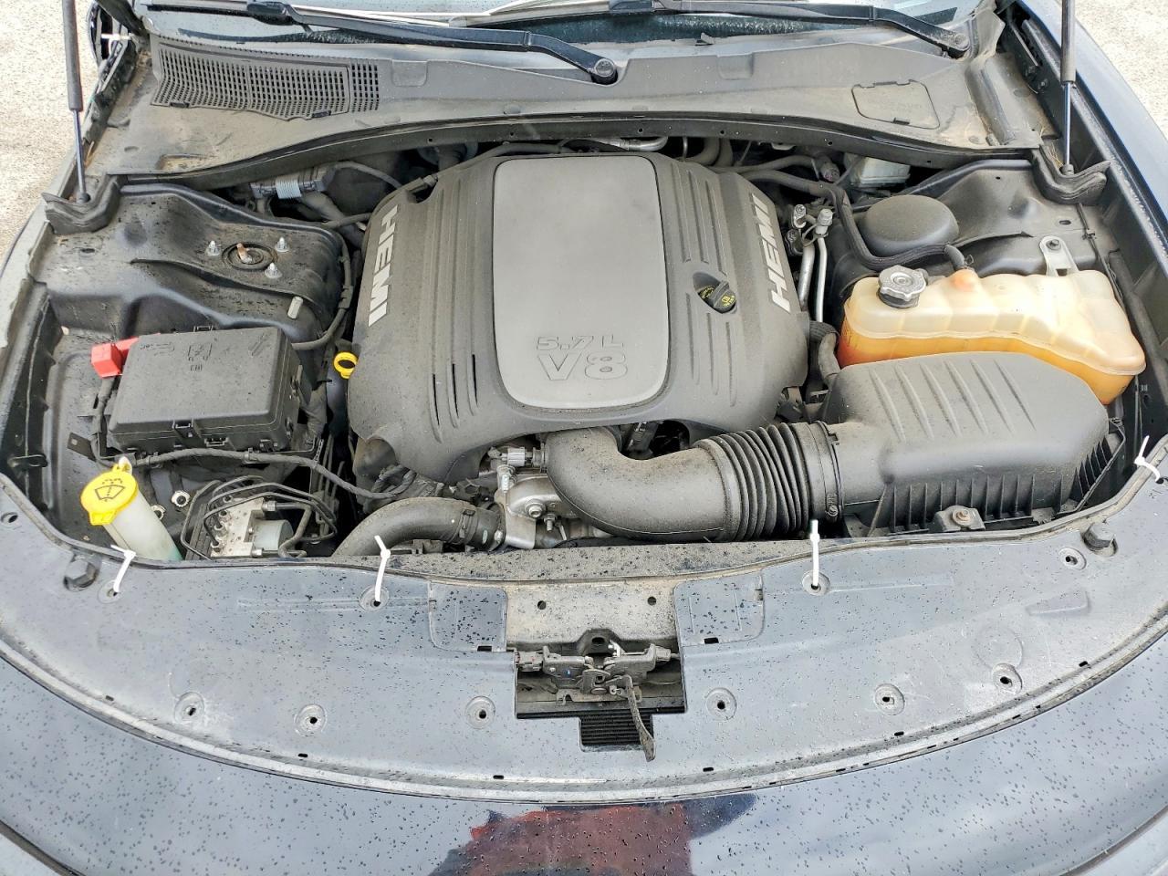 2019 Dodge Charger R - zdjęcie 11