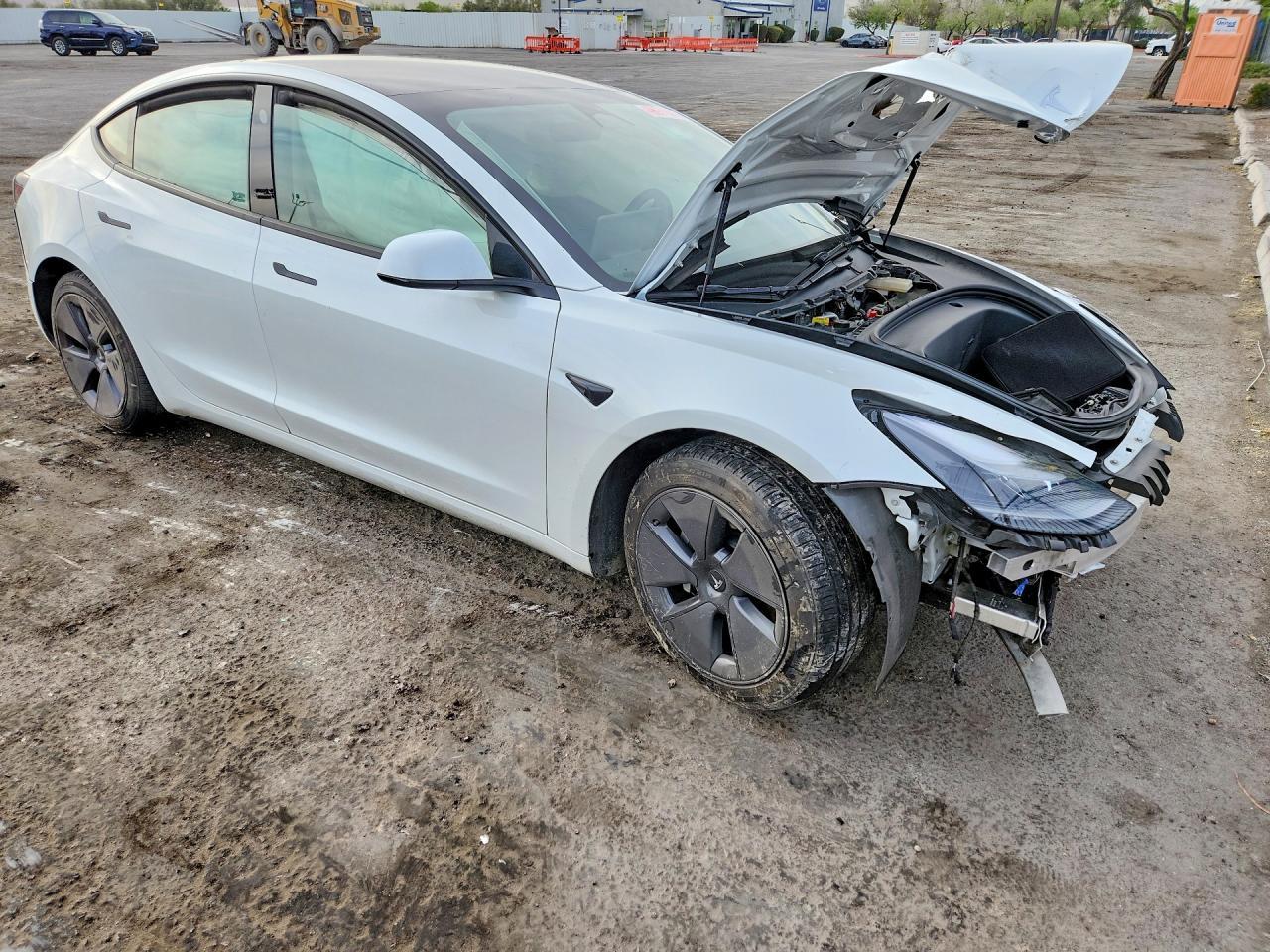 2022 Tesla Model 3 - zdjęcie 4