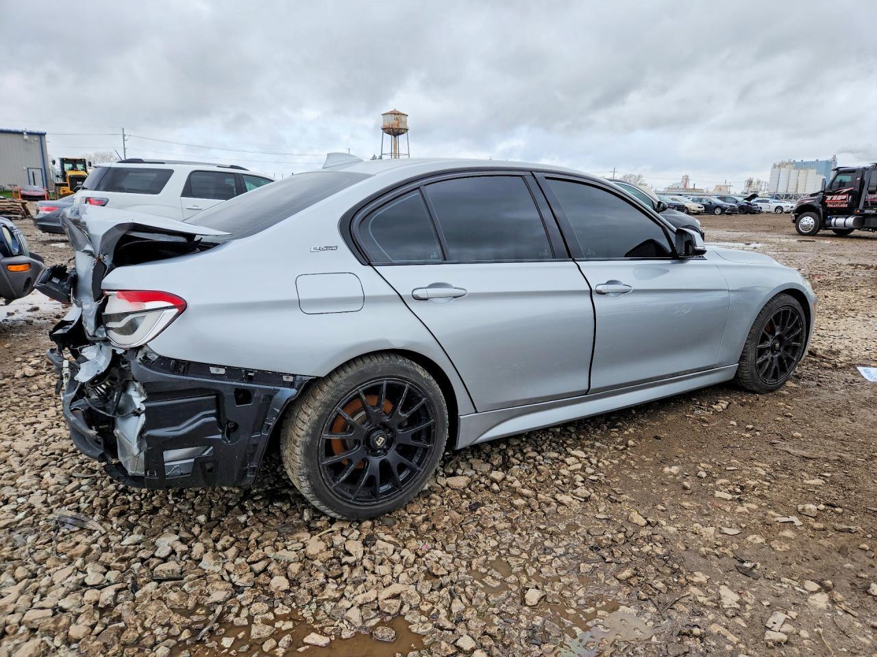 BMW Seria 3 - zdjęcie 3
