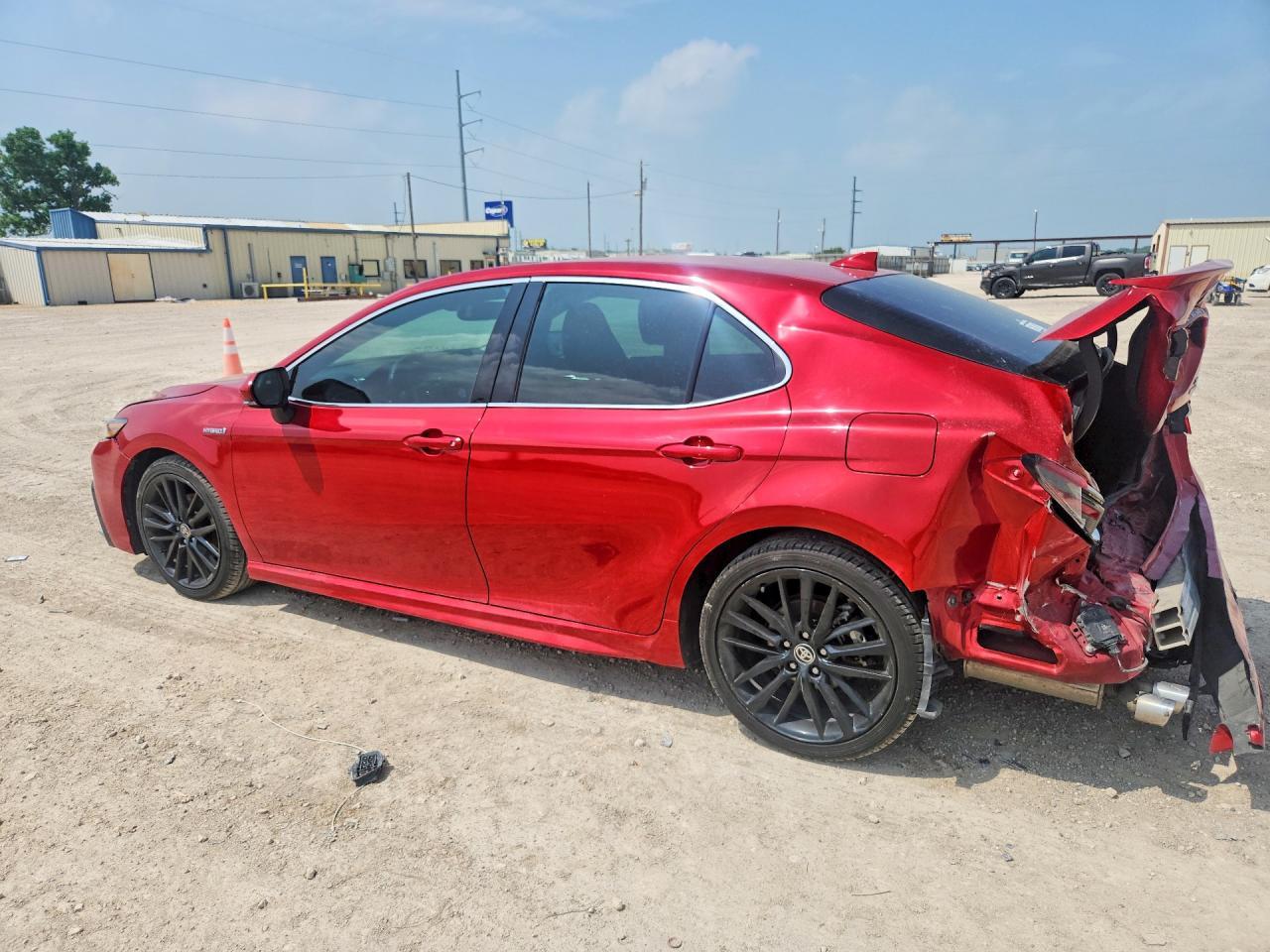 2021 Toyota Camry - zdjęcie 2