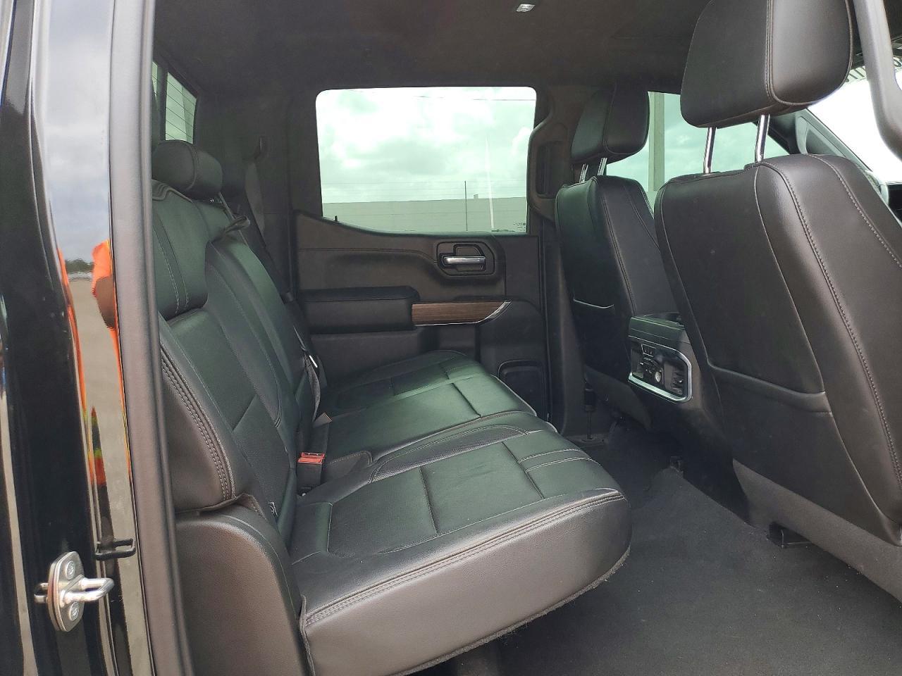 2021 Chevrolet Silverado C1500 High Country - zdjęcie 10