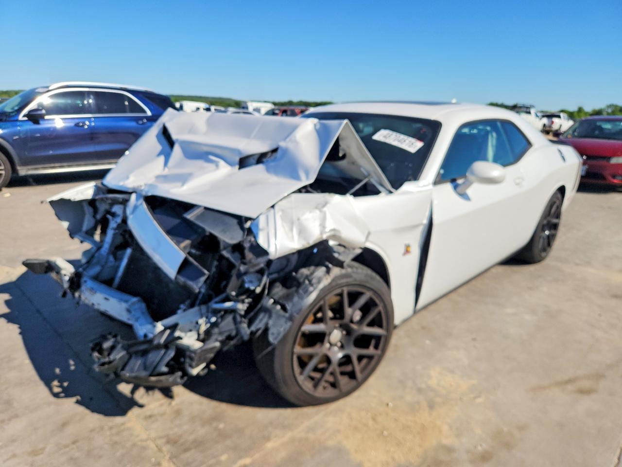 2015 Dodge Challenger R - zdjęcie główne
