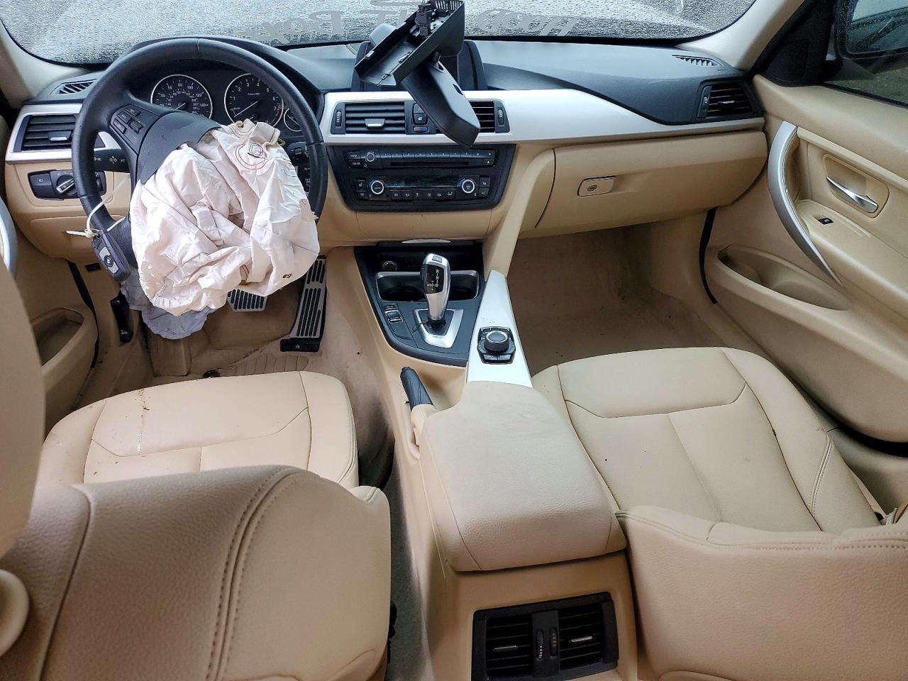 2015 BMW 320 I xDrive - zdjęcie 8