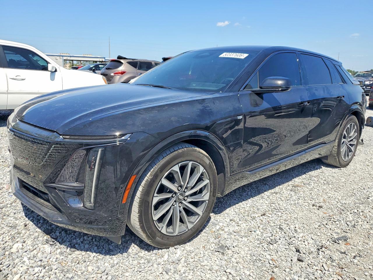 2024 Cadillac Lyriq Sport - zdjęcie główne
