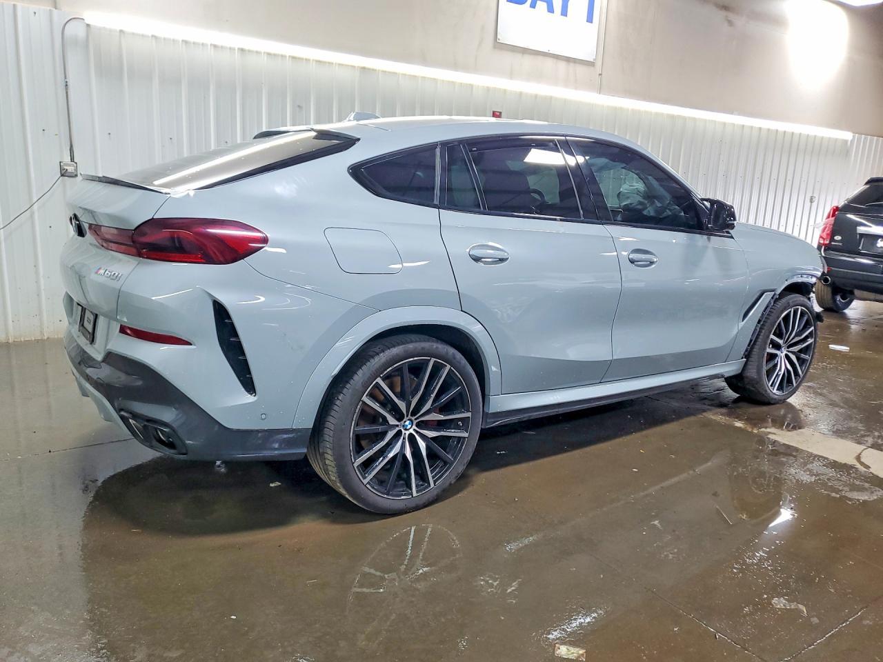 2024 BMW X6 M60I - zdjęcie 3