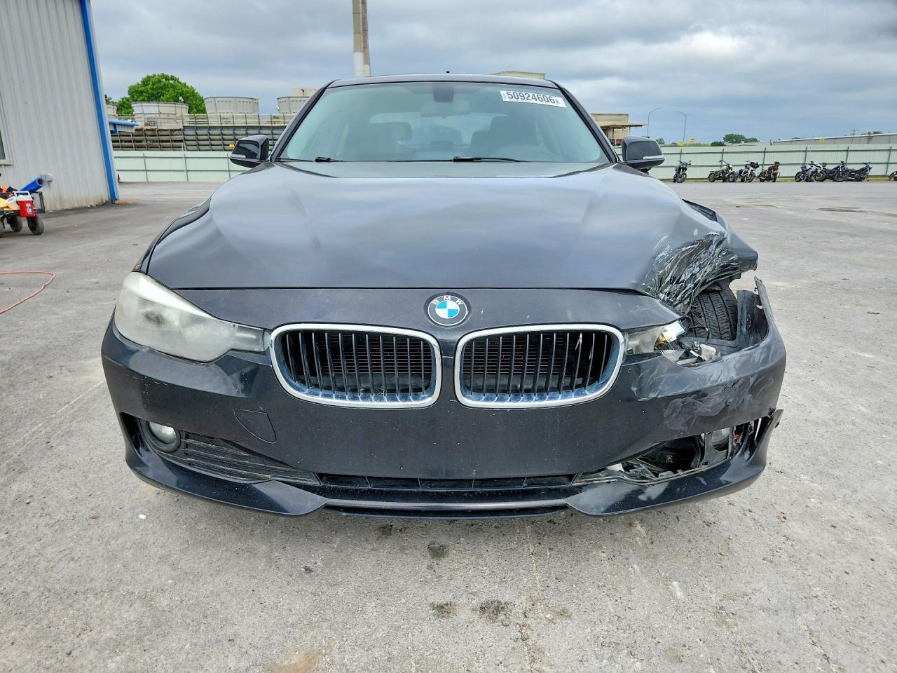 2014 BMW 320 I xDrive - zdjęcie 5