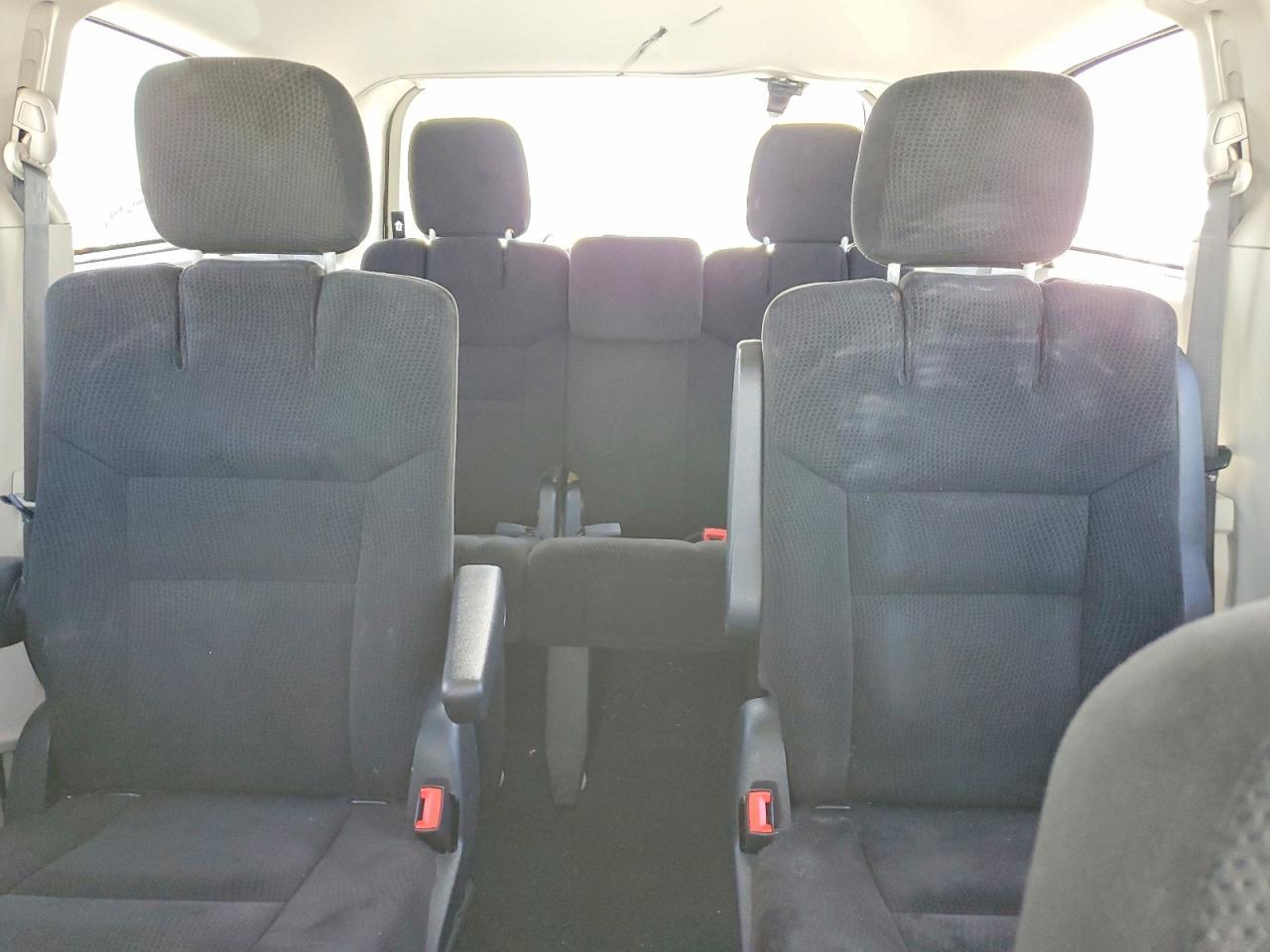 2016 Dodge Grand Caravan Se - zdjęcie 10