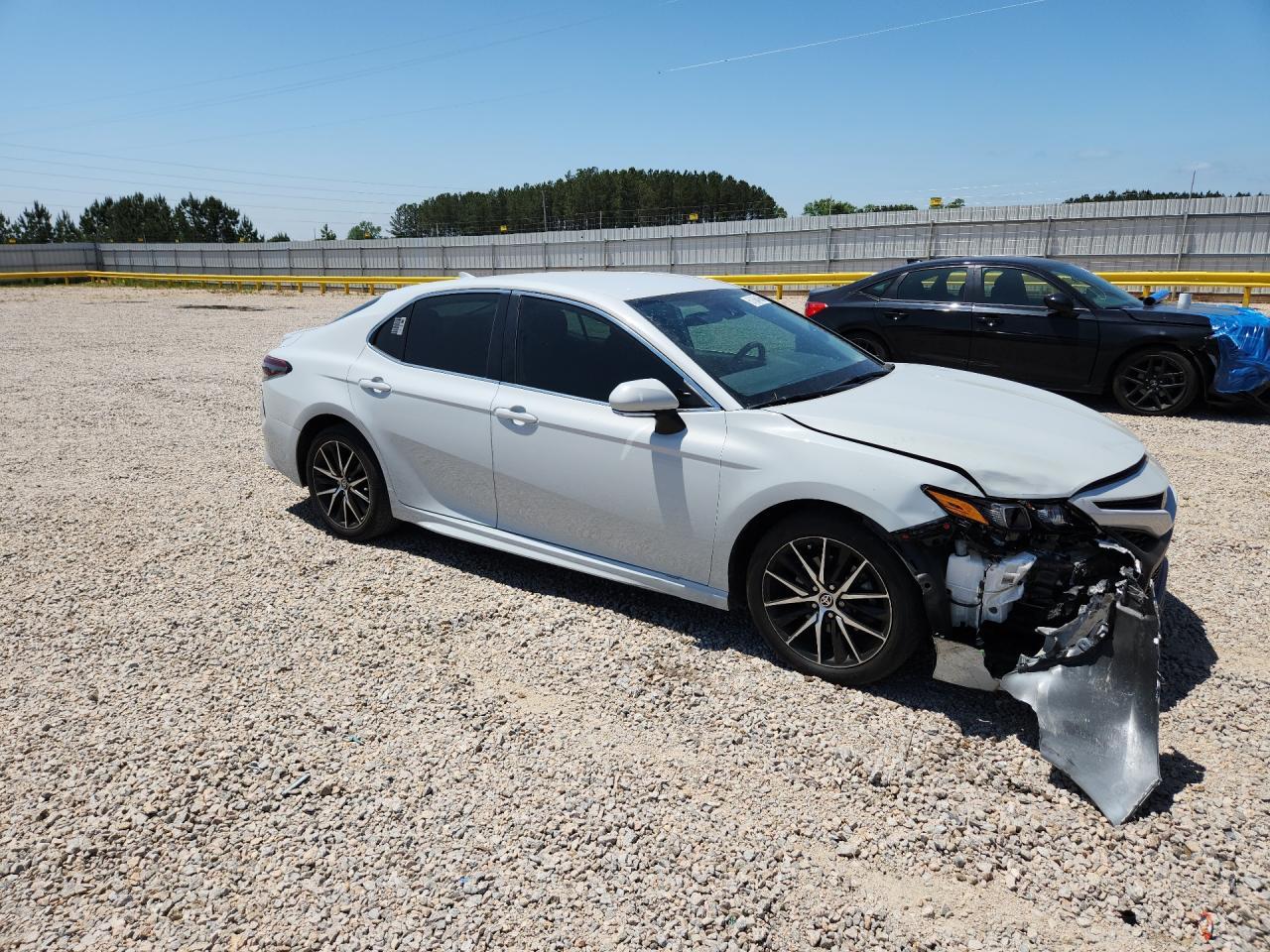 2023 Toyota Camry Se - zdjęcie 4