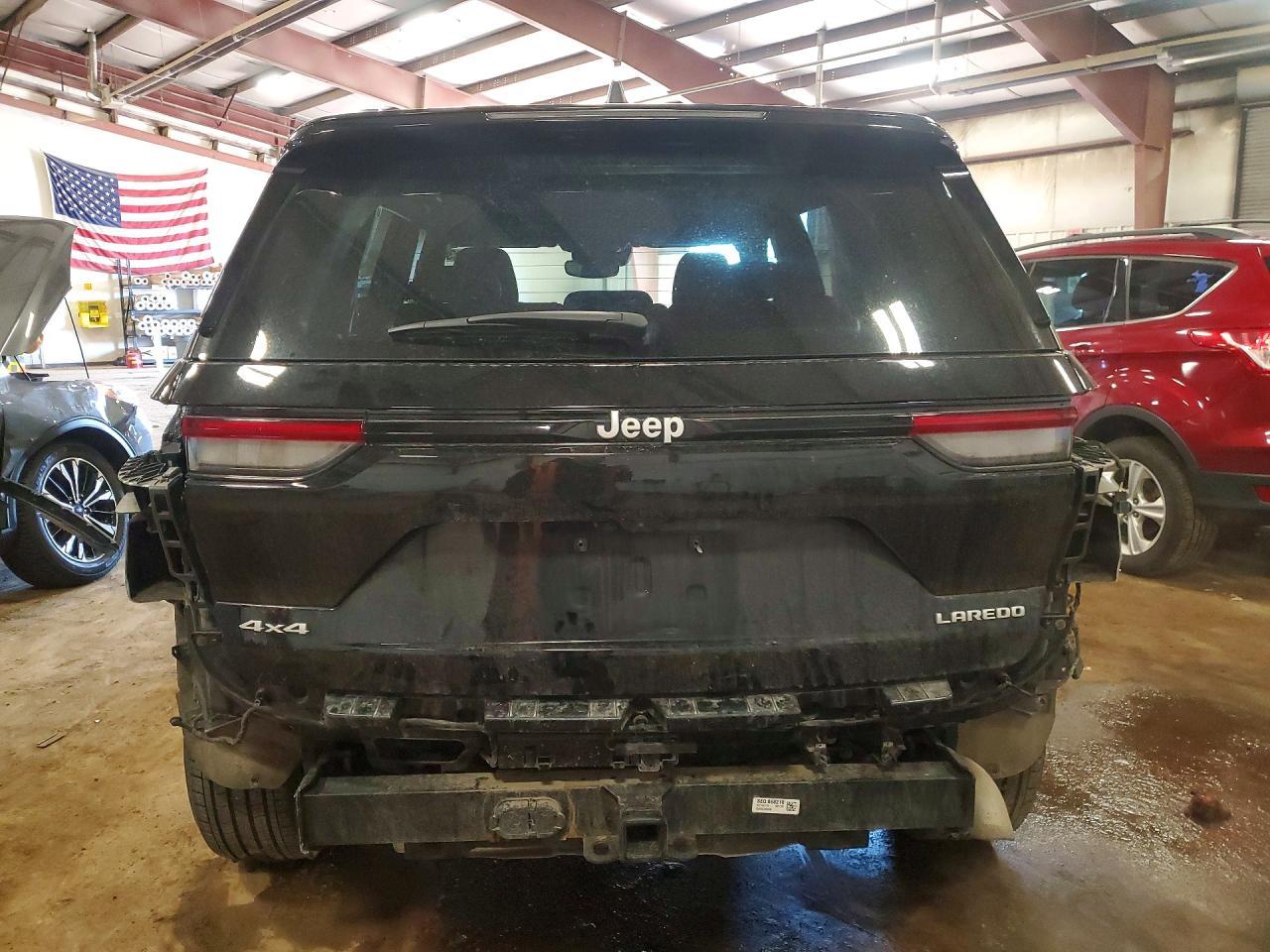 2024 Jeep Grand Cherokee Laredo - zdjęcie 6