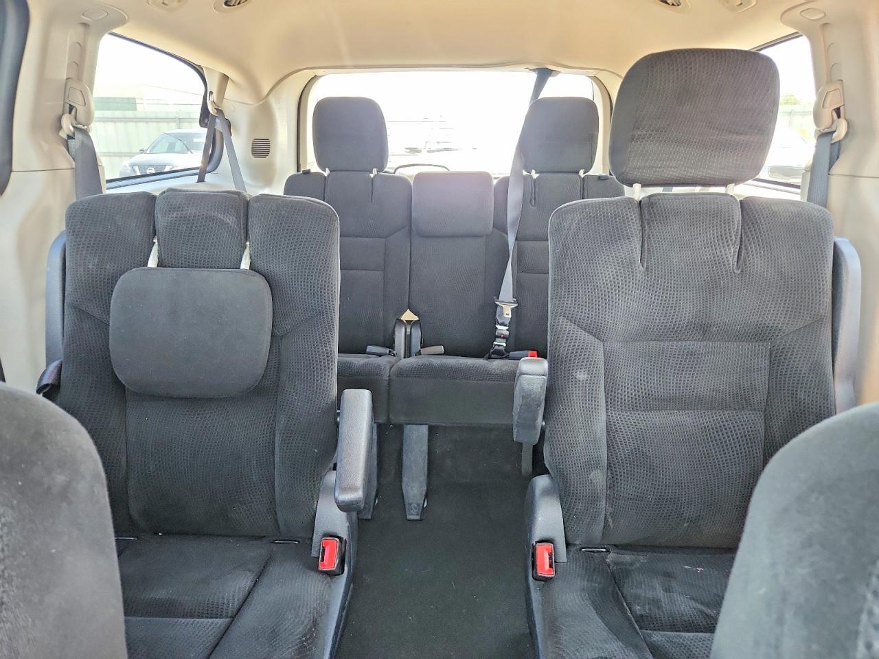 2016 Dodge Grand Caravan Se - zdjęcie 10