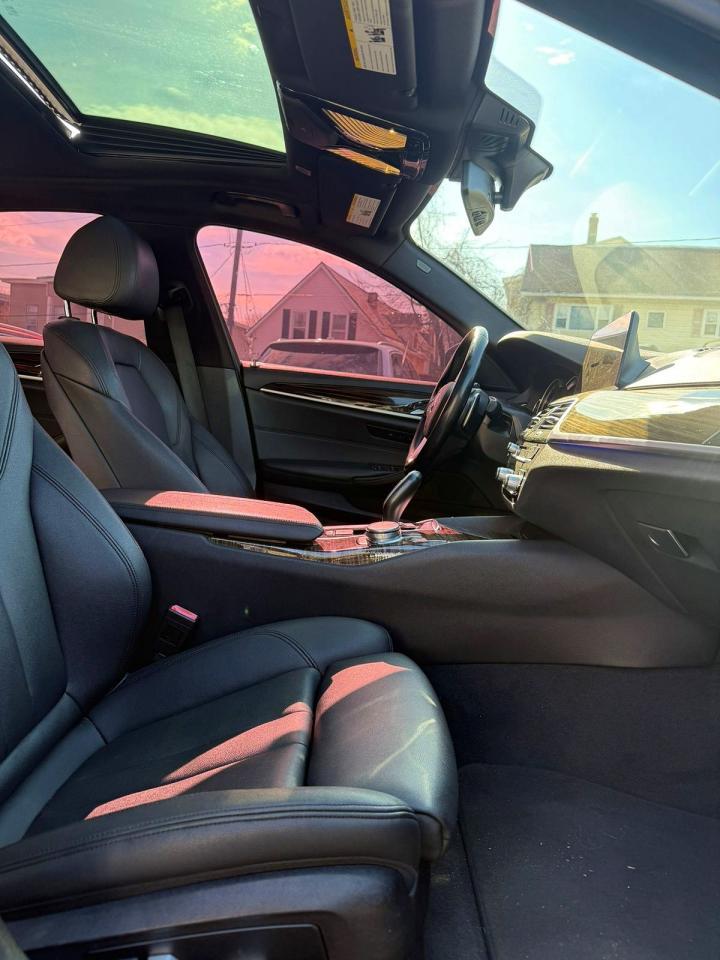 2019 BMW 530 I - zdjęcie 8