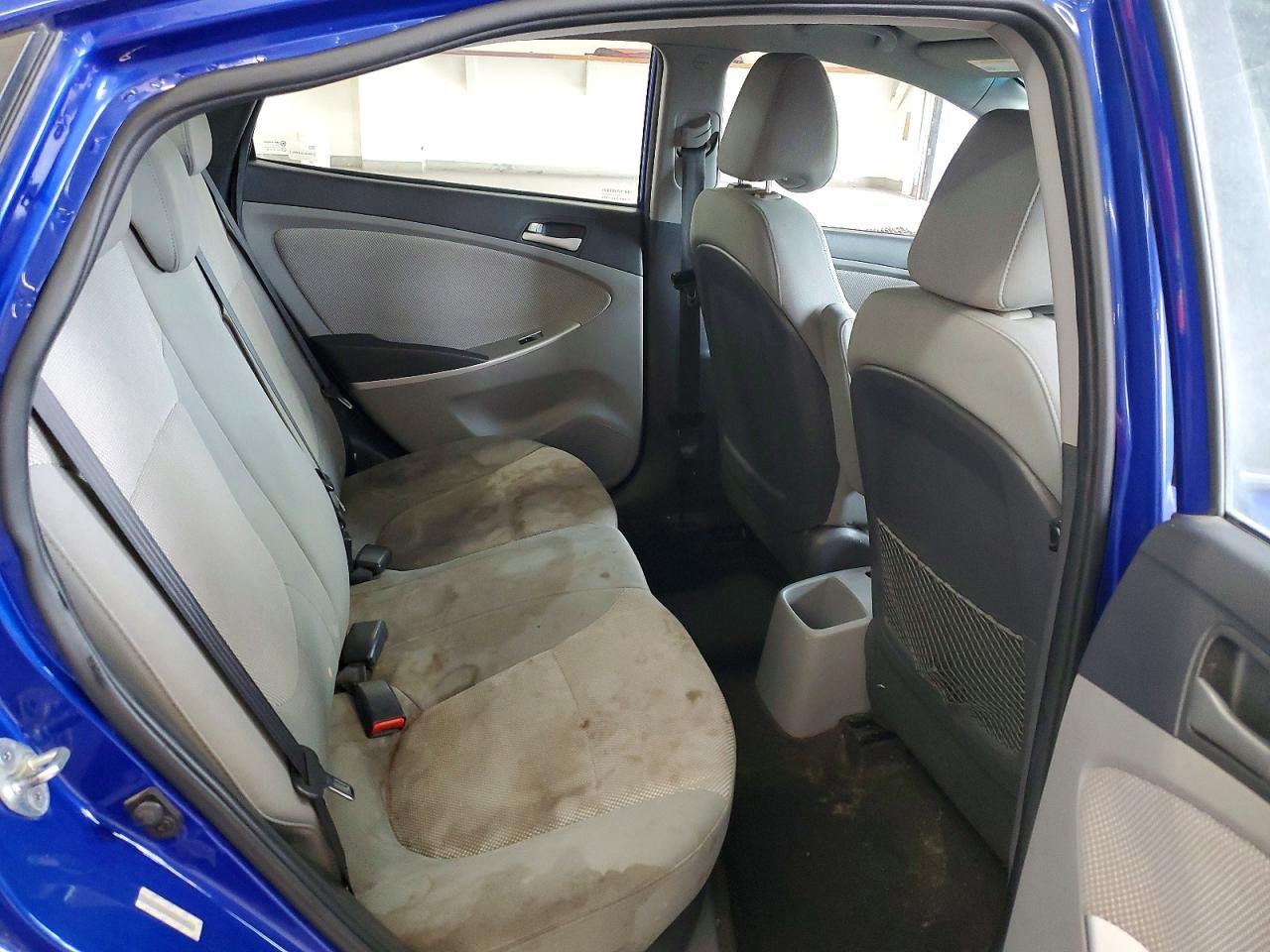 2013 Hyundai Accent Gls - zdjęcie 10