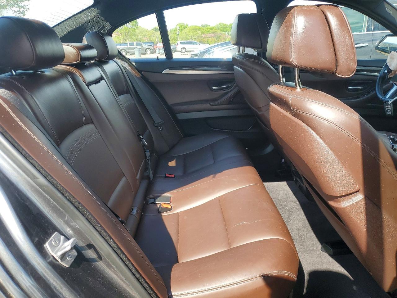 2016 BMW 550 Xi - zdjęcie 10