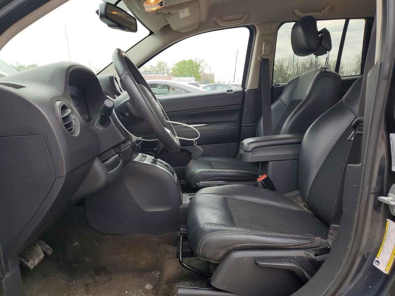 2015 Jeep Compass Latitude - zdjęcie 7