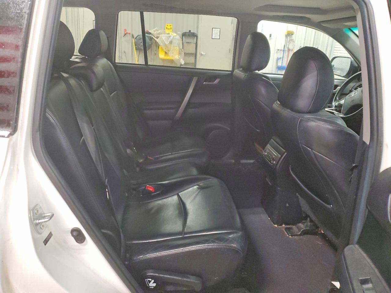 2013 Toyota Highlander Se - zdjęcie 11