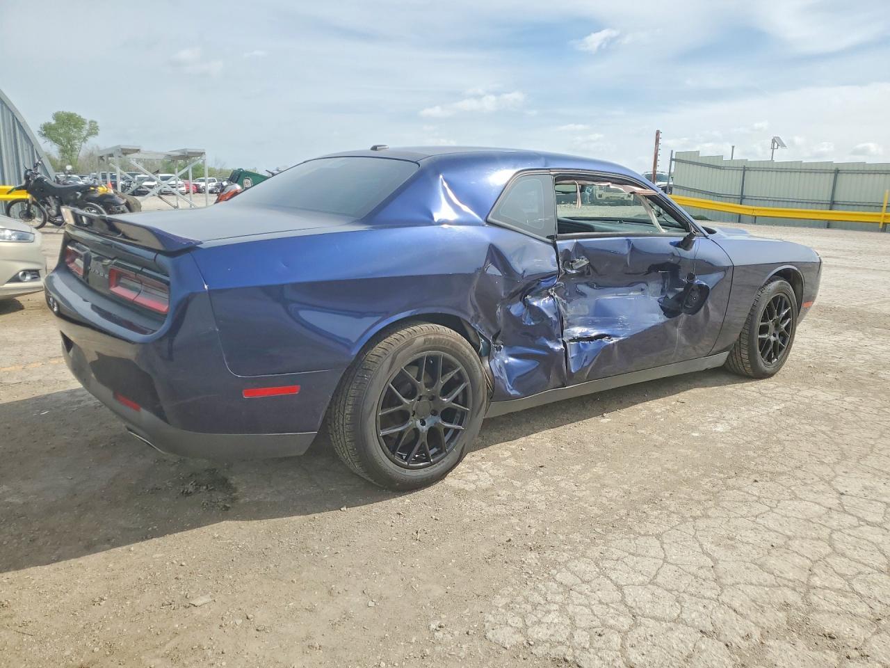 2015 Dodge Challenger Sxt - zdjęcie 3