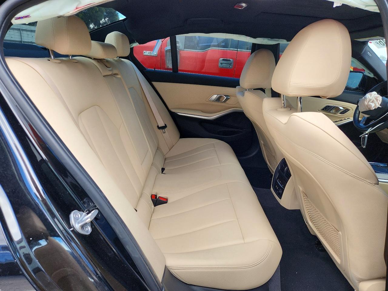 2020 BMW 330I - zdjęcie 10